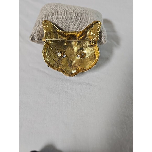 White and Black cat brooch - Picture 2 of 2